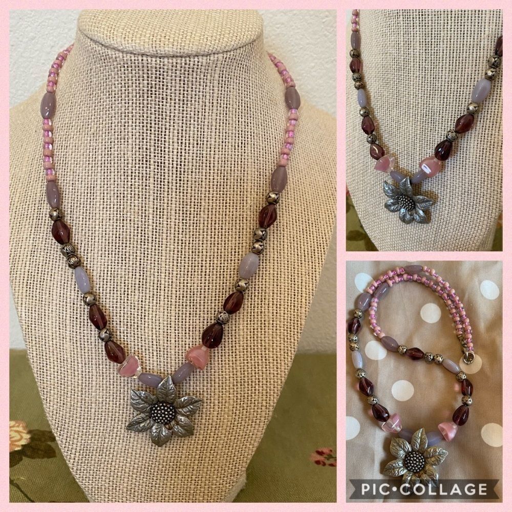 Beautiful Floral glass bead pewter flower necklace purple